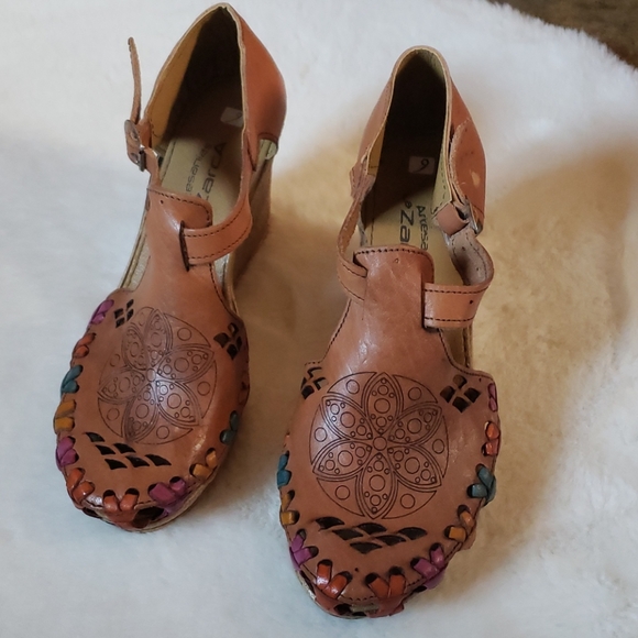 Mexican wedge leather multi-colored sandal - Picture 3 of 11